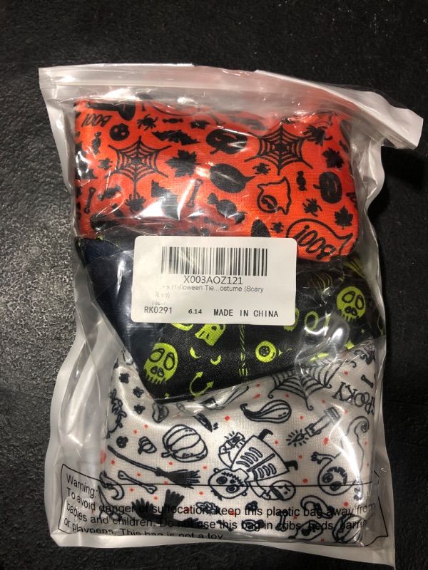 Photo 1 of 3 Pcs Halloween Ties for Kids Adjustable Toddler Funny Tie Skull Pumpkin Neckties for Boys Halloween Party Costume (Scary Style)

