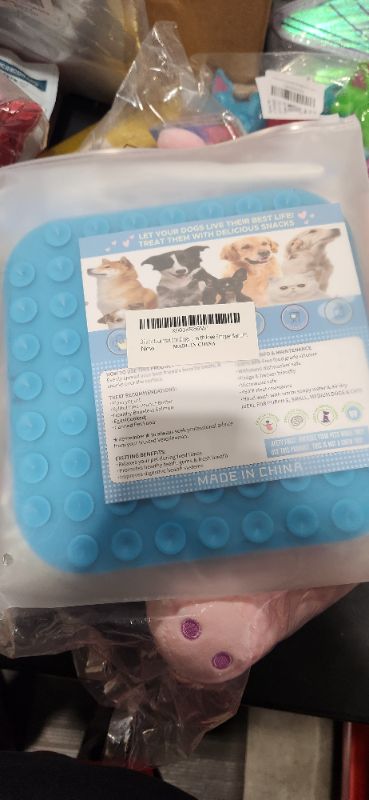 Photo 2 of 3 pack of lick mats for dogs w/ free scraper and brush