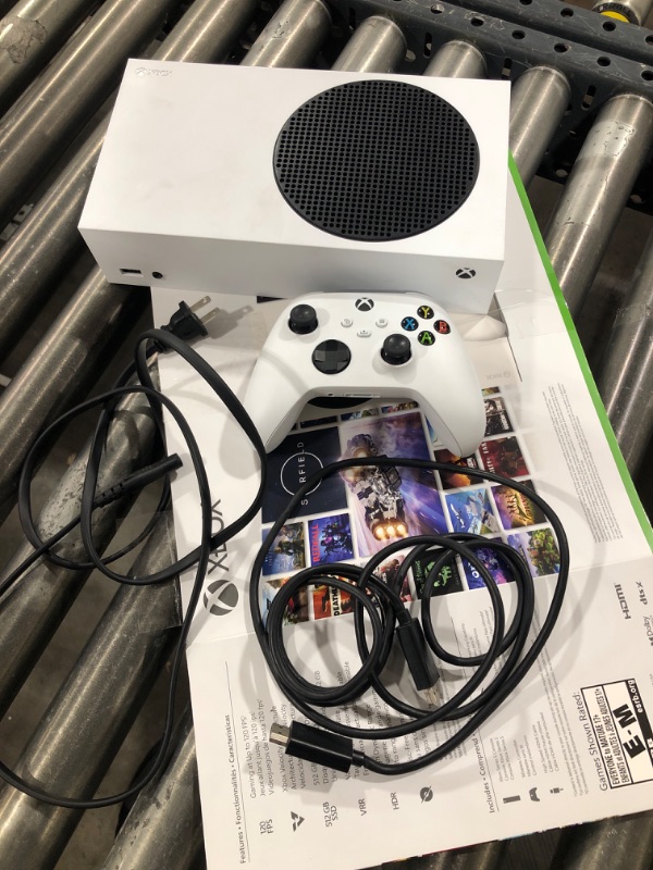 Photo 3 of Xbox Series S – Starter Bundle - Includes hundreds of games with Game Pass Ultimate 3 Month Membership - 512GB SSD All-Digital Gaming Console Xbox Series S 512GB + 3M Game Pass Ultimate Console Only