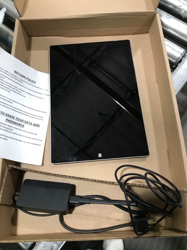 Photo 2 of Microsoft Surface Pro 3 (256 GB, Intel Core i5)(Windows 10 Professional 64 bit) (Renewed) Intel core i5 256 GB