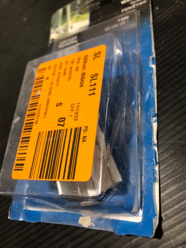 Photo 1 of Prime-Line F 2500 Aluminum Sliding Window Lock with Pull Latch (Single Pack)