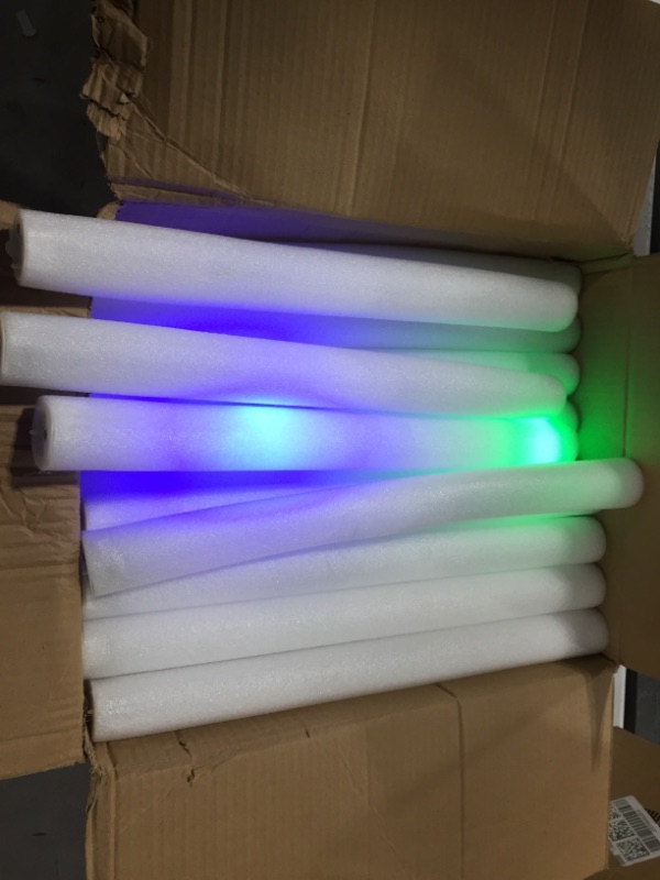 Photo 2 of 32 Pcs Giant 16 Inch Foam Glow Sticks New Years Eve Party Supplies Favors 3 Modes Color Changing Led Light Sticks Glow Batons Glow In The Dark Accessory for Birthday Wedding Carnival New Years Party