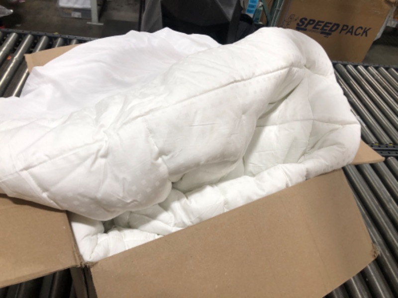Photo 1 of 72 x 84 inches white padded mattress pad