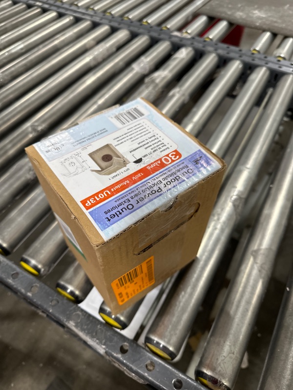 Photo 1 of Ge Outlet Panel 30 Amp Boxed