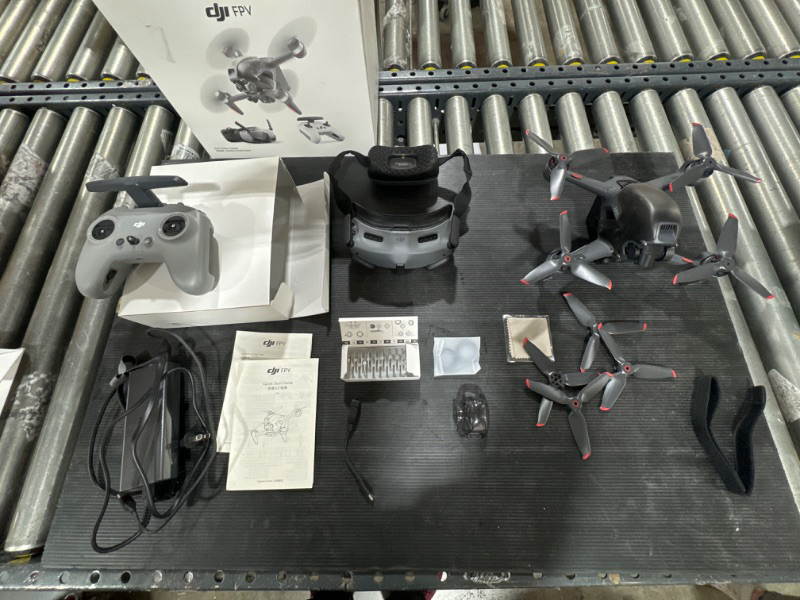 Photo 1 of DJI FPV Explorer Combo (Goggles Integra), Immersive Flight Experience, 4K/60fps Super-Wide 150° FOV, 10km HD Low-Latency Video Transmission, Emergency Brake and Hover, First-Person View Drone