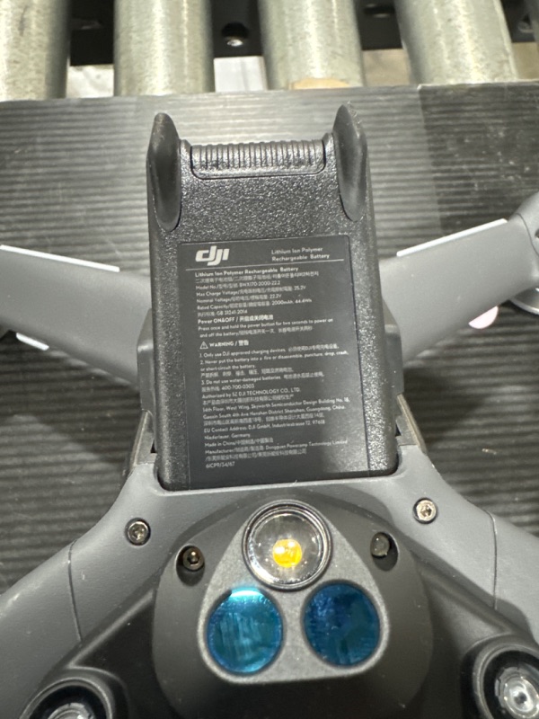 Photo 1 of DJI FPV Explorer Combo (Goggles Integra), Immersive Flight Experience, 4K/60fps Super-Wide 150° FOV, 10km HD Low-Latency Video Transmission, Emergency Brake and Hover, First-Person View Drone