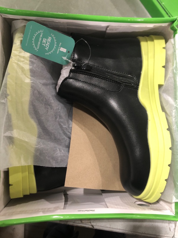 Photo 2 of (6) brooman Kids Chelsea Boots Boys Girls Ankle Boots Zipper Booties 6 Big Kid Black/Green