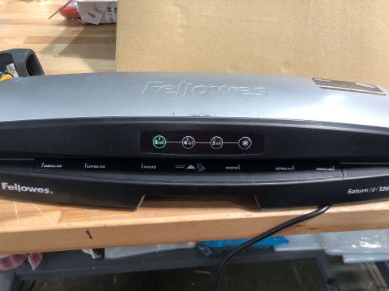 Photo 5 of ***USED BUT LIKE NEW****

Fellowes Laminator Saturn3i 125, 12.5 inch, Rapid 1 Minute Warm-Up