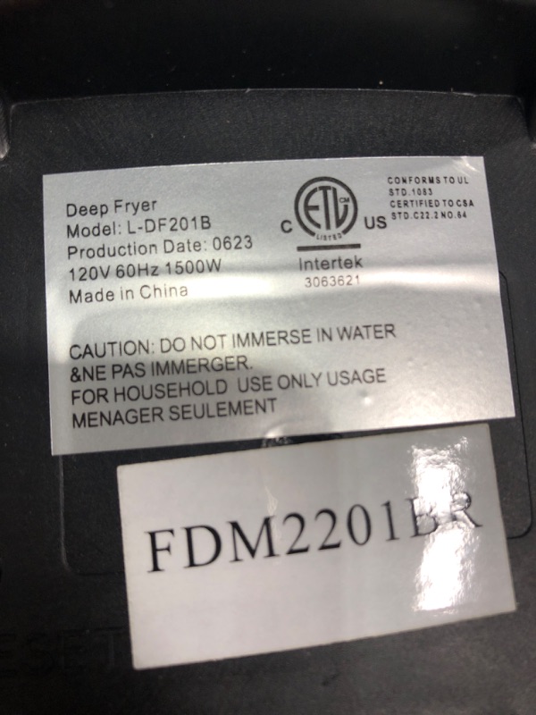 Photo 4 of *****MISSING FRY BASKET HANDLE TESTED FUNCTIONAL***

Ovente Electric Deep Fryer 2 Liter Capacity, 1500W with Lid, Viewing Window, Adjustable Temperature Knob and Stainless Steel Frying Basket Perfect for Fried Chicken, Nuggets & Fries, Silver FDM2201BR Si