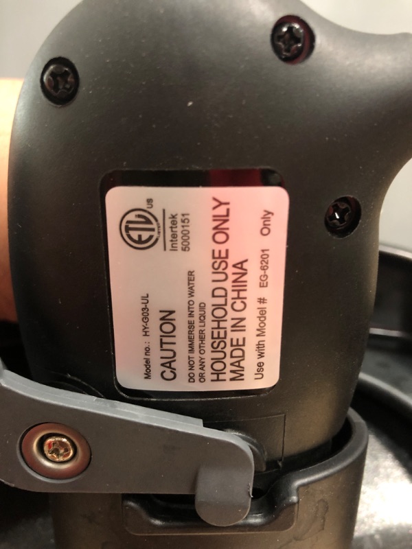 Photo 4 of ***DAMGED TEMPTURE KNOB POPPED OFF ****TESTED FUNCTIONAL ***
Elite Gourmet EG6201 Extra Deep 12"x12"x3.2" (7.5Qt.) Scratch Resistant Dishwasher Safe, Non-stick Electric Skillet with Glass Vented Lid, Adjustable Temperature, Black 7.5 Quart