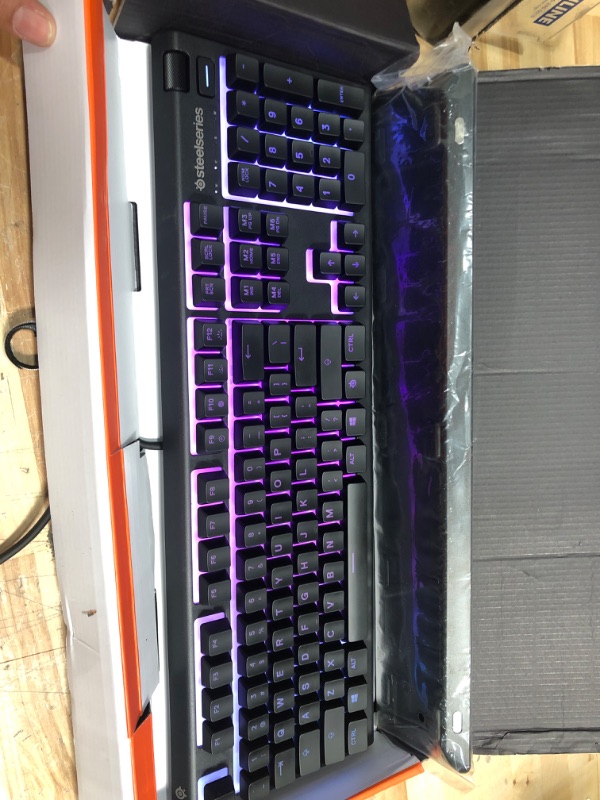 Photo 2 of  NEW

SteelSeries Apex 3 RGB Gaming Keyboard