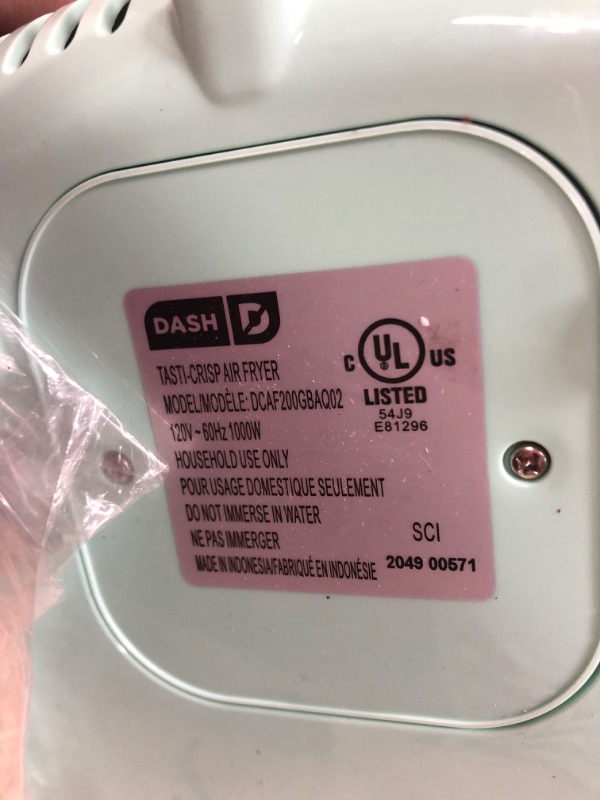 Photo 3 of **** USED SEE PHOTOS TESTED***
DASH Tasti-Crisp™ Digital Air Fryer, 2.6 Quart - Aqua & DMW001AQ Mini Maker for Individual Waffles, Hash Browns, Keto Chaffles with Easy to Clean, Non-Stick Surfaces, 4 Inch, Aqua