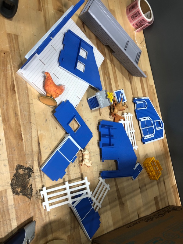 Photo 2 of ****OPEN BOX MAY BE MISSING HARDWARE****
Breyer Horses Breyer Farms Home at The Barn Playset | 10 Piece Playset | 1 Stablemates Horses Included | 15" L x 4" W x 10" H | 1:32 Scale | Model 59241 , Blue