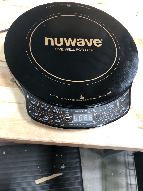 Photo 4 of ****MISSING CARRYING CASE***

NUWAVE Gold Precision Induction Cooktop, 900, and 1500 Watts, 12” Heat-Resistant Cooking Surface & Carrying Case for Precision Induction Cooktop, Insulated & Water Resistant Cooktop + Case