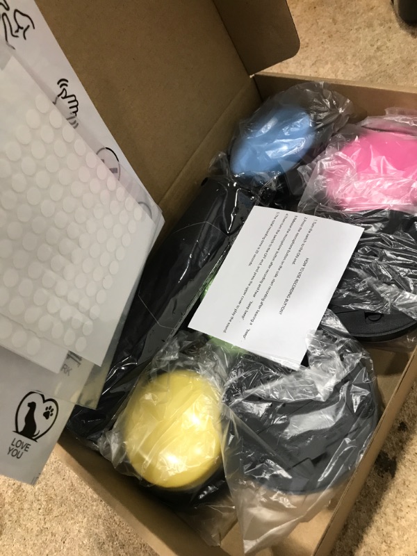 Photo 1 of 6 Pcs Dog Buttons for Communication Talking Button 20 Seconds Recordable Answer Buzzer with Thicken Mat and 3 Stickers Voice Sound Recording Button for Cat PET Speech Training Gift (Macaron Color)