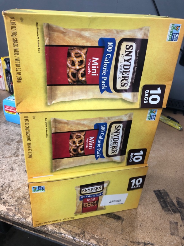 Photo 2 of 17Jun2023 Snyder's of Hanover, 100 Calorie Mini Pretzels, Individual Packs, 30 Ct
