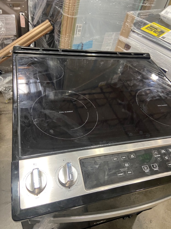 Photo 1 of Whirlpool 30-in Smooth Surface 4 Elements 4.8-cu ft Self-Cleaning Slide-in Electric Range