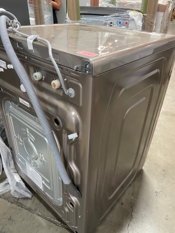 Photo 1 of Samsung 4.5-cu ft High Efficiency Stackable Steam Cycle Smart Front-Load Washer (Champagne) 