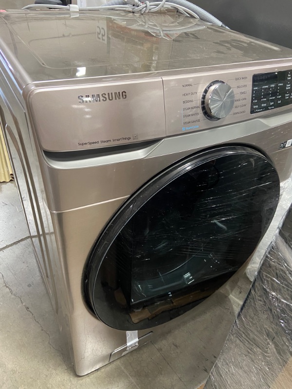 Photo 4 of Samsung 4.5-cu ft High Efficiency Stackable Steam Cycle Smart Front-Load Washer (Champagne) 