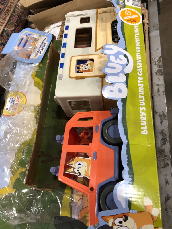 Photo 2 of Bluey Ultimate Caravan Adventures - Caravan Playset and Three 2.5-3" Figures & 4WD Family Vehicle with 2 Surfboards