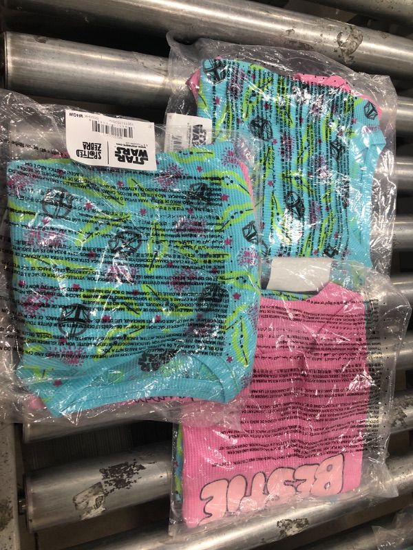 Photo 1 of 3 OF- Amazon Essentials Disney | Marvel | Star Wars | Frozen Girls and Toddlers' Long-Sleeve Thermal T-Shirts, Pack of 2 3T Green/Pink Star Wars