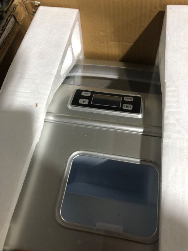 Photo 4 of [FOR PARTS, READ NOTES]
FRIGIDAIRE XL ICE MAKER 