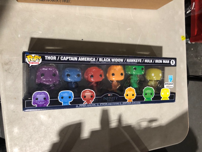 Photo 2 of Funko POP! Artist Series: Marvel Infinity Saga - Avengers with Base (6 Pack)