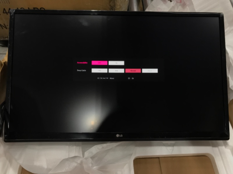 Photo 1 of LG 24UD58-B Monitor 24" 4K UHD (3840 x 2160) IPS Display, FreeSync, On-Screen Control, Screen Split 2.0, Game Mode, Black Stabilizer - Black 24 Inch