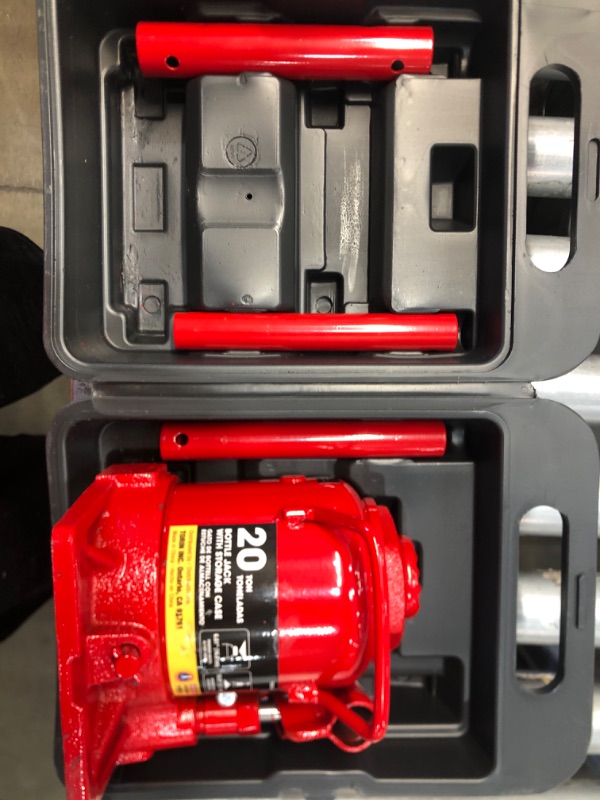 Photo 2 of BIG RED T92007S Torin Hydraulic Bottle Jack with Carrying Case, 20 Ton (40,000 lb) Capacity 20 Ton / storage case