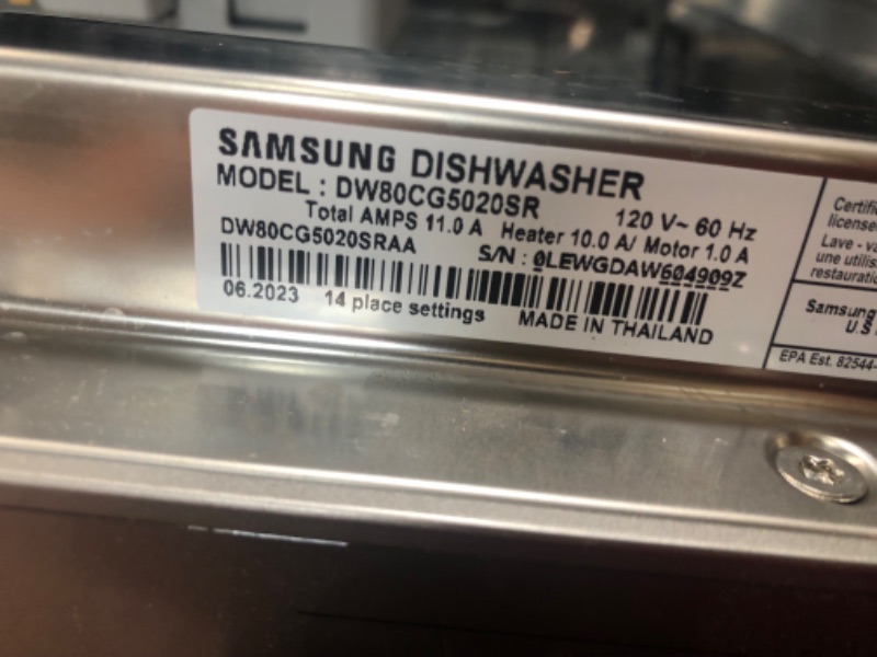 Photo 3 of Samsung Top Control 24-in Smart Built-In Dishwasher (Fingerprint Resistant Stainless Steel) 