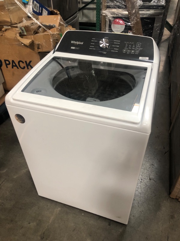 Photo 5 of SCRATCHED SIDE**Whirlpool 2 in 1 Removable Agitator 4.7-cu ft High Efficiency Impeller and Agitator Top-Load Washer (White)