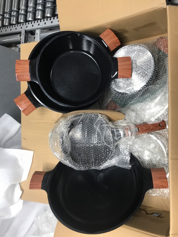 Photo 2 of ****MISSING HANDLES ,MISSING ONE POT ***LECOOKING Pots and Pans Set Nonstick, 11-Piece Nonstick Cookware Sets, Frying Pan, Sauce Pan, Soup Pot Cookware Sets, Induction Compatible, PFOA Free Aluminum Pots and Pans Set (Green)