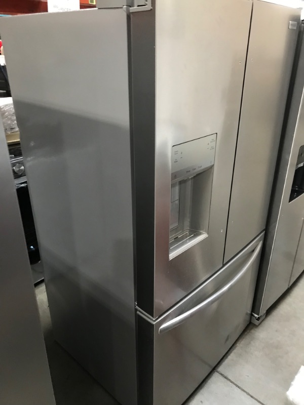 Photo 4 of Frigidaire 27.8-cu ft French Door Refrigerator with Ice Maker (Fingerprint Resistant Stainless Steel) ENERGY STAR