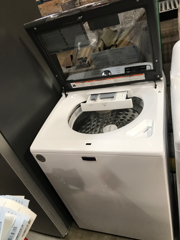 Photo 6 of Maytag Smart Capable 4.7-cu ft High Efficiency Agitator Smart Top-Load Washer (White)