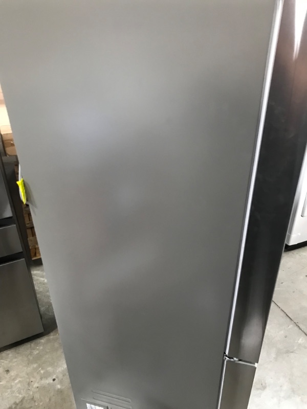 Photo 3 of LG InstaView 25.5-cu ft Counter-depth Smart French Door Refrigerator with Dual Ice Maker (Stainless Steel) ENERGY STAR