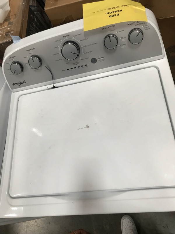 Photo 1 of Whirlpool 3.5-cu ft High Efficiency Agitator Top-Load Washer (White)