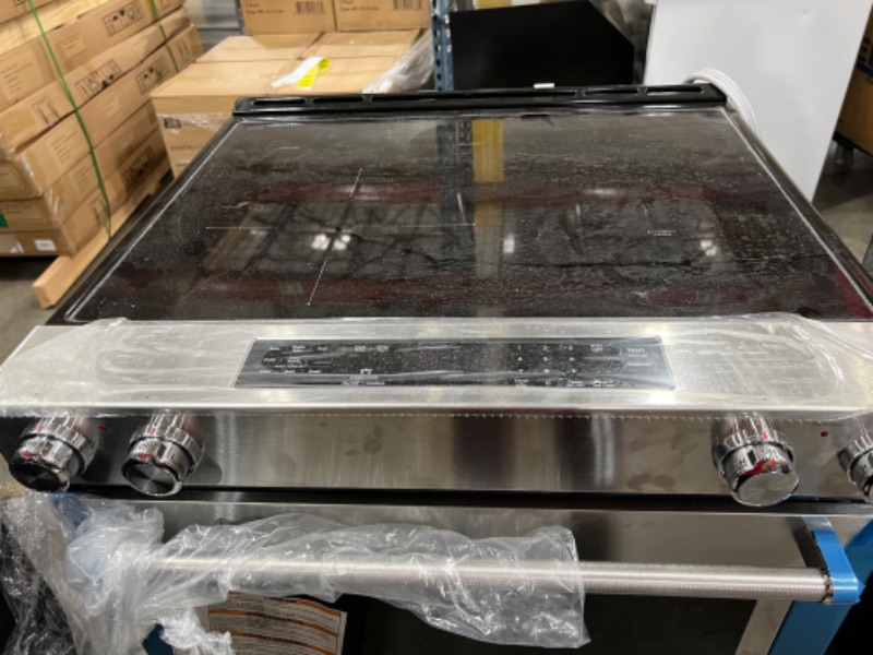 Photo 1 of KitchenAid 30-in Smooth Surface 5 Elements 6.4-cu ft Self-Cleaning Convection Oven Slide-in Electric 