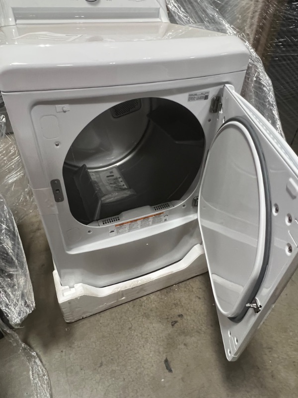 Photo 3 of LG 7.3-cu ft Electric Dryer (White) ENERGY STAR