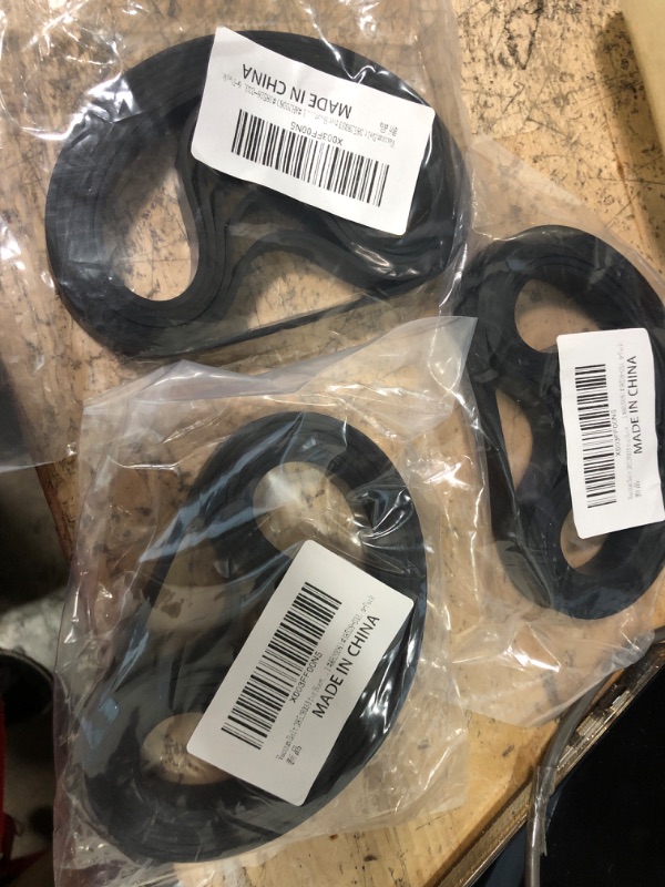 Photo 2 of 3pcks of Vacuum Belt 38528033 for Hoover WindTunnel Bagless Upright UH70105 UH70100 UH70102 UH70110 UH70106 UH70107 UH70115 UH70116 UH70120. Replace Part Number #562932001 #AH20080 #38528-033, 6-Pack