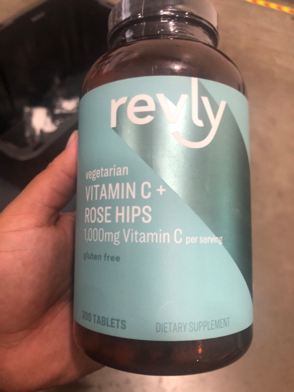 Photo 2 of BBD ; 01/2024---Amazon Brand - Revly Vitamin C 1,000mg with Rose Hips, Gluten Free, Vegetarian, 300 Tablets