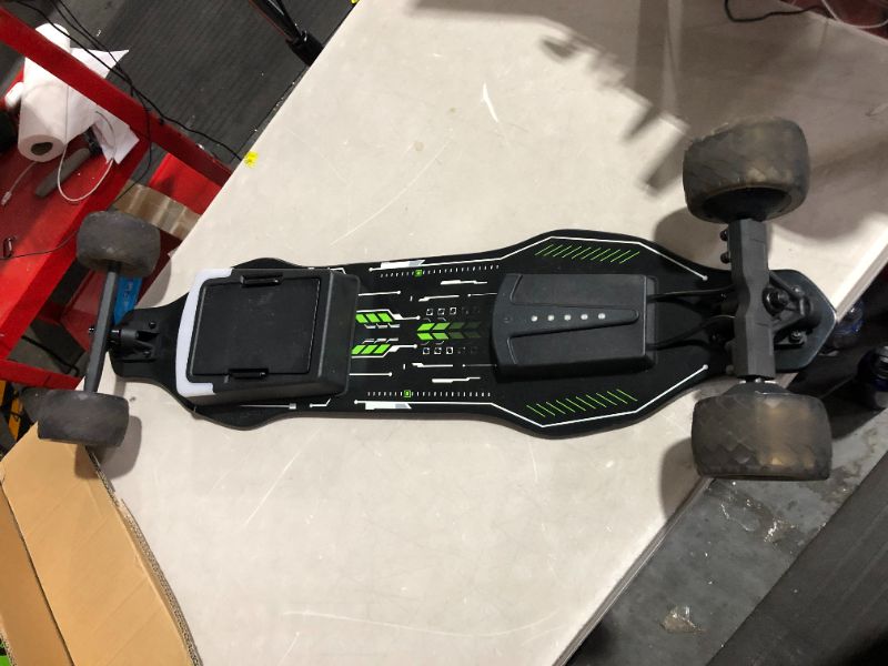 Photo 5 of ***DAMAGED - SEE NOTES***
isinwheel V8 Electric Skateboard with Remote, 1200W Dual Brushless Motor