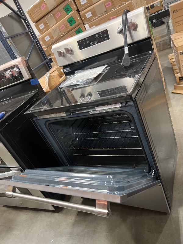 Photo 5 of Maytag 30-in Smooth Surface 5 Elements 5.3-cu ft Self-Cleaning Air Fry Convection Oven Freestanding 