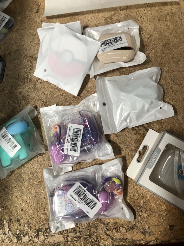Photo 1 of 9 ipod cases