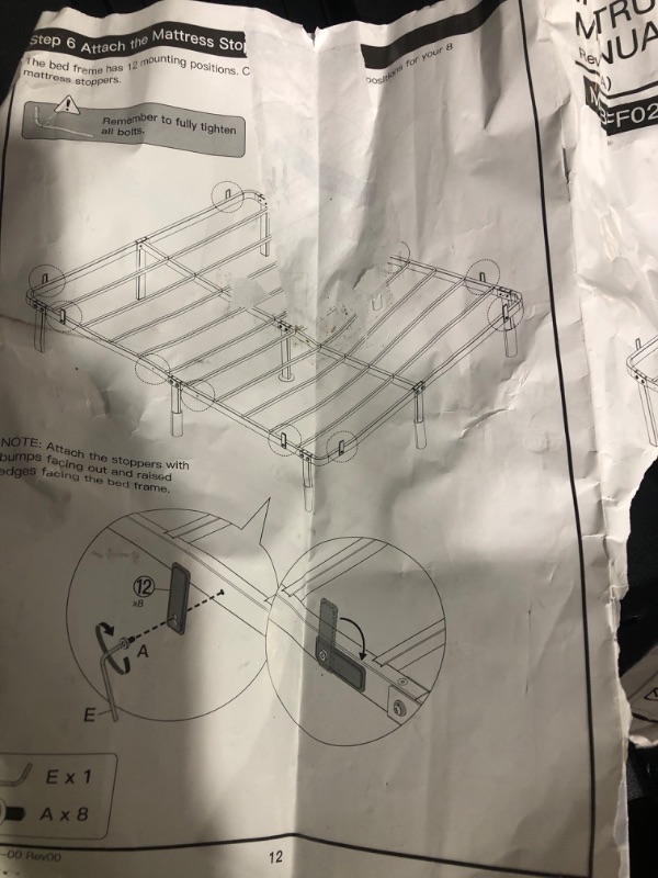 Photo 4 of * used item * unknown size * manual is torn * see images *
BLACK BED FRAME 