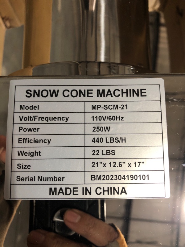 Photo 3 of * item incomplete * missing pieces *
TOPQSC Electric Ice Shaver Snow Cone Maker Machine, Ice Crusher Silver 250W 440lb/h