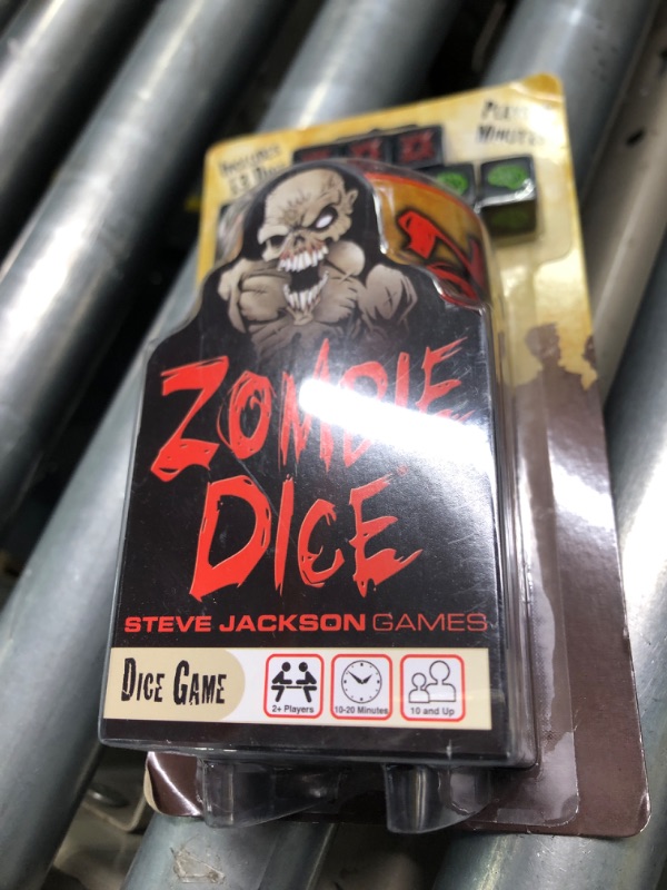 Photo 3 of 
Zombie Dice