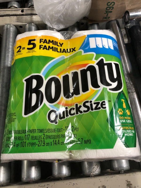 Photo 2 of Bounty Select-A-Size Paper Towels, White, 2 Triple Rolls = 6 Regular Rolls 2 Count (Pack of 1)