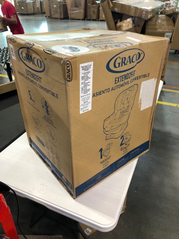 Photo 1 of Graco - Extend2Fit Convertible Car Seat, Kenzie