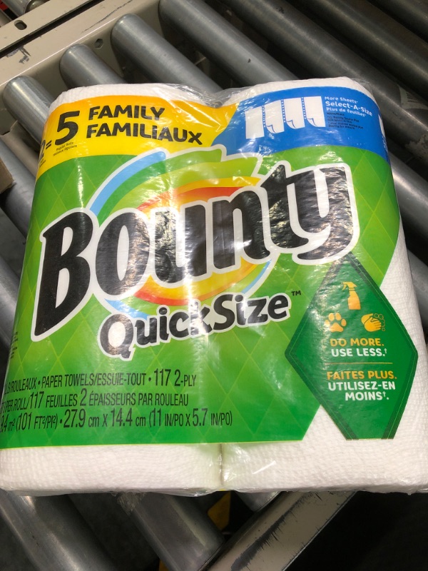 Photo 2 of Bounty Select-A-Size Paper Towels, White, 2 Triple Rolls = 6 Regular Rolls 2 Count (Pack of 1)