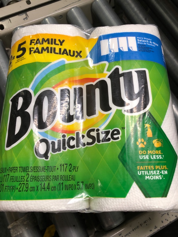 Photo 2 of Bounty Select-A-Size Paper Towels, White, 2 Triple Rolls = 6 Regular Rolls 2 Count (Pack of 1)